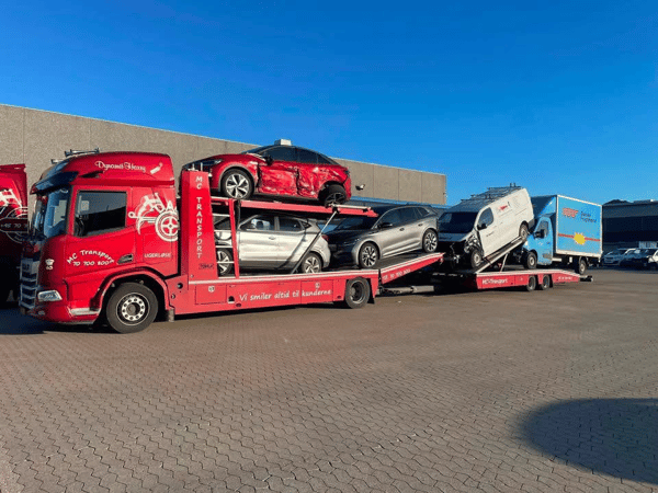 Transport af skadede biler - MC Transport